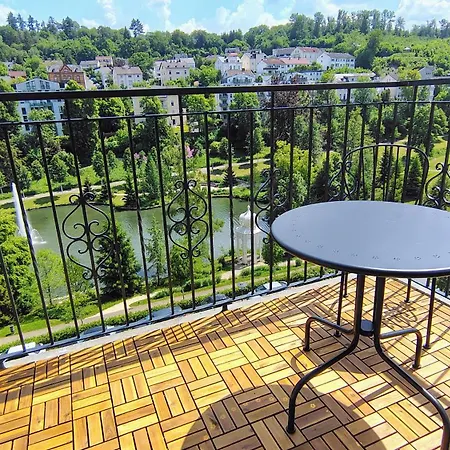 Penthouse Am Kurparkweiher Appartement Bad Schwalbach